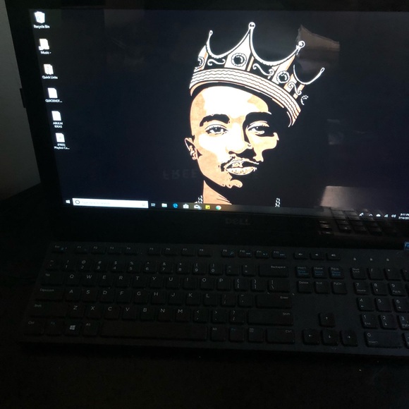 Computer running windows 10 , perfectly working - Picture 2 of 2